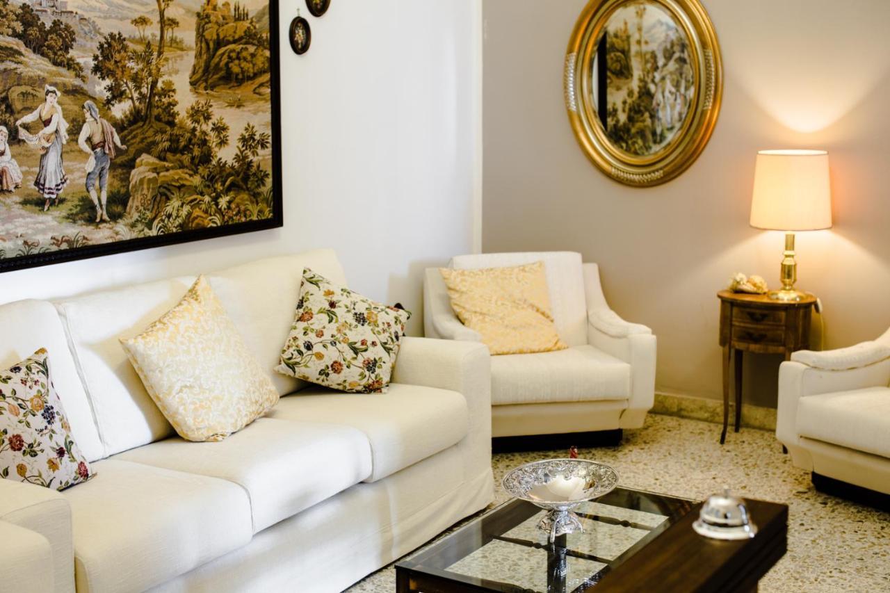Bellaqua Bed & Breakfast Catania Bagian luar foto